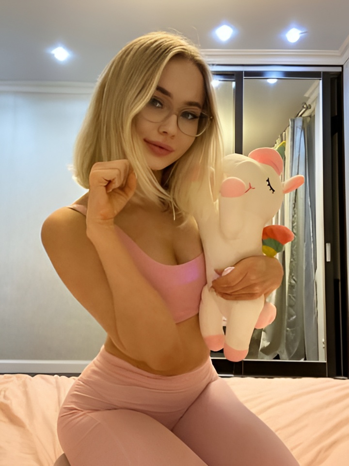 Диана привлекательная девушка из Белогорск цена от 3000 руб