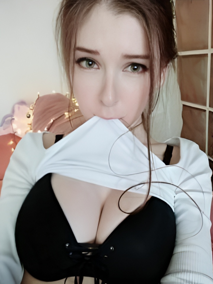 Одетта привлекательная девушка из Белогорск цена от 2500 руб