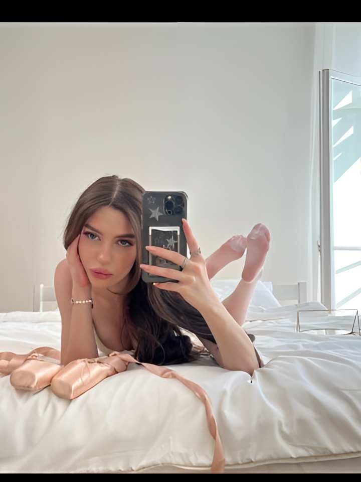 Василиса привлекательная девушка из Белогорск цена от 2000 руб