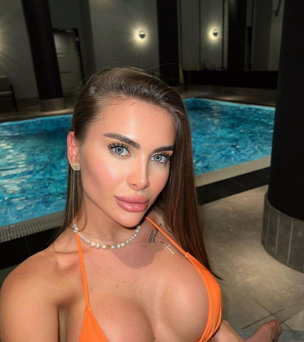 ЯНА привлекательная девушка из Белогорск цена от 5000 руб