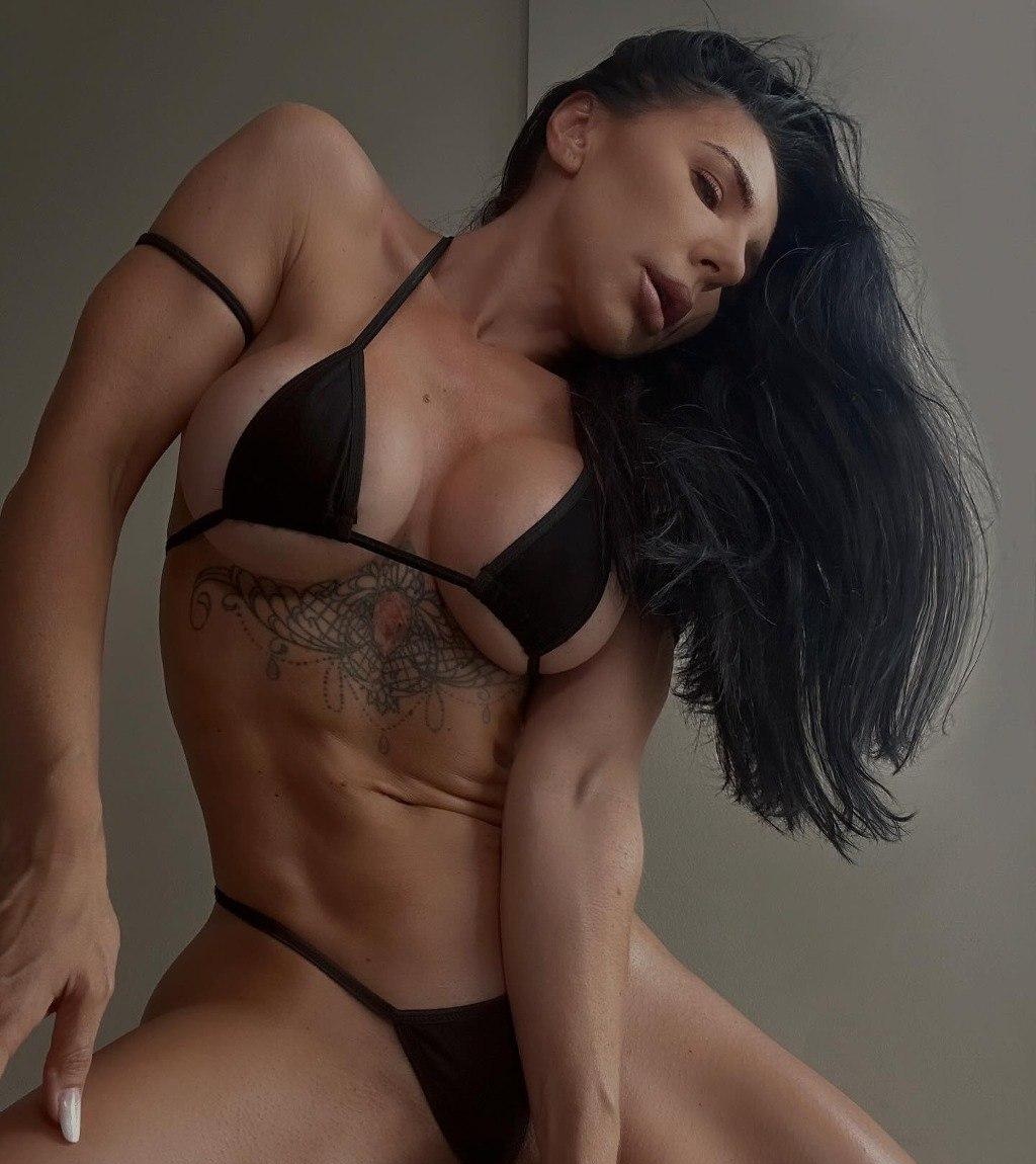 Фая привлекательная девушка из Белогорск цена от 5000 руб