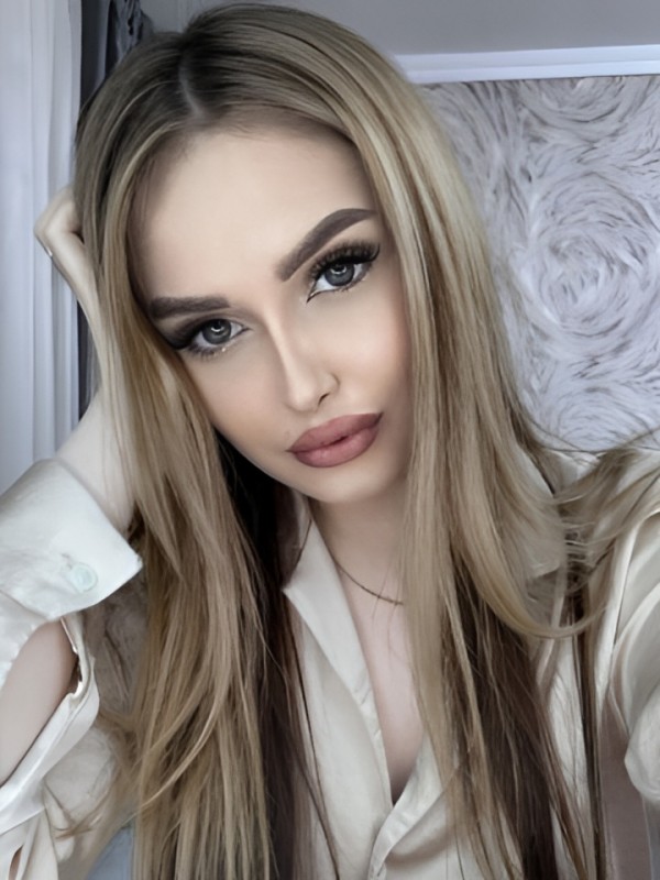 Инга из Белогорск